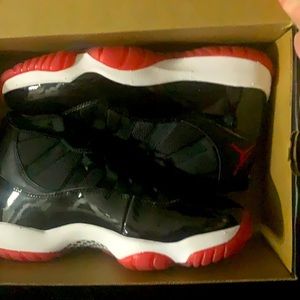 Air jordans 2019 11bred never warn size 5-1/2